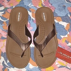 OKABASHI SANDALS SIZE (6.5-7.5)